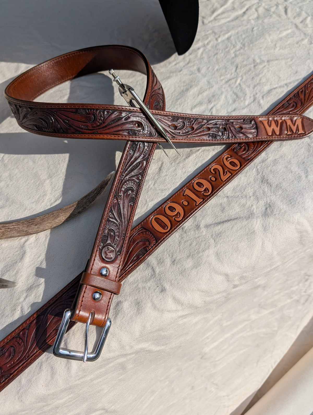 CUSTOM TOOLED BELT